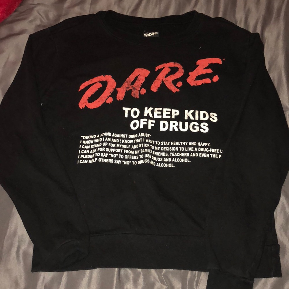 vintage D.A.R.E. pull over